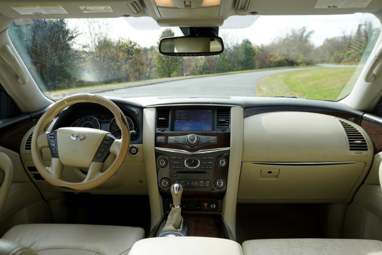 Used 2011 INFINITI QX56 2WD w/ Deluxe Touring Pkg image 28