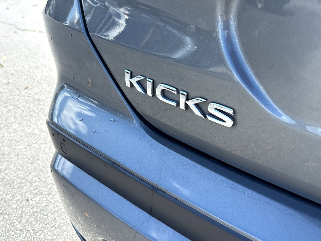 Used 2023 Nissan Kicks S FWD image 22