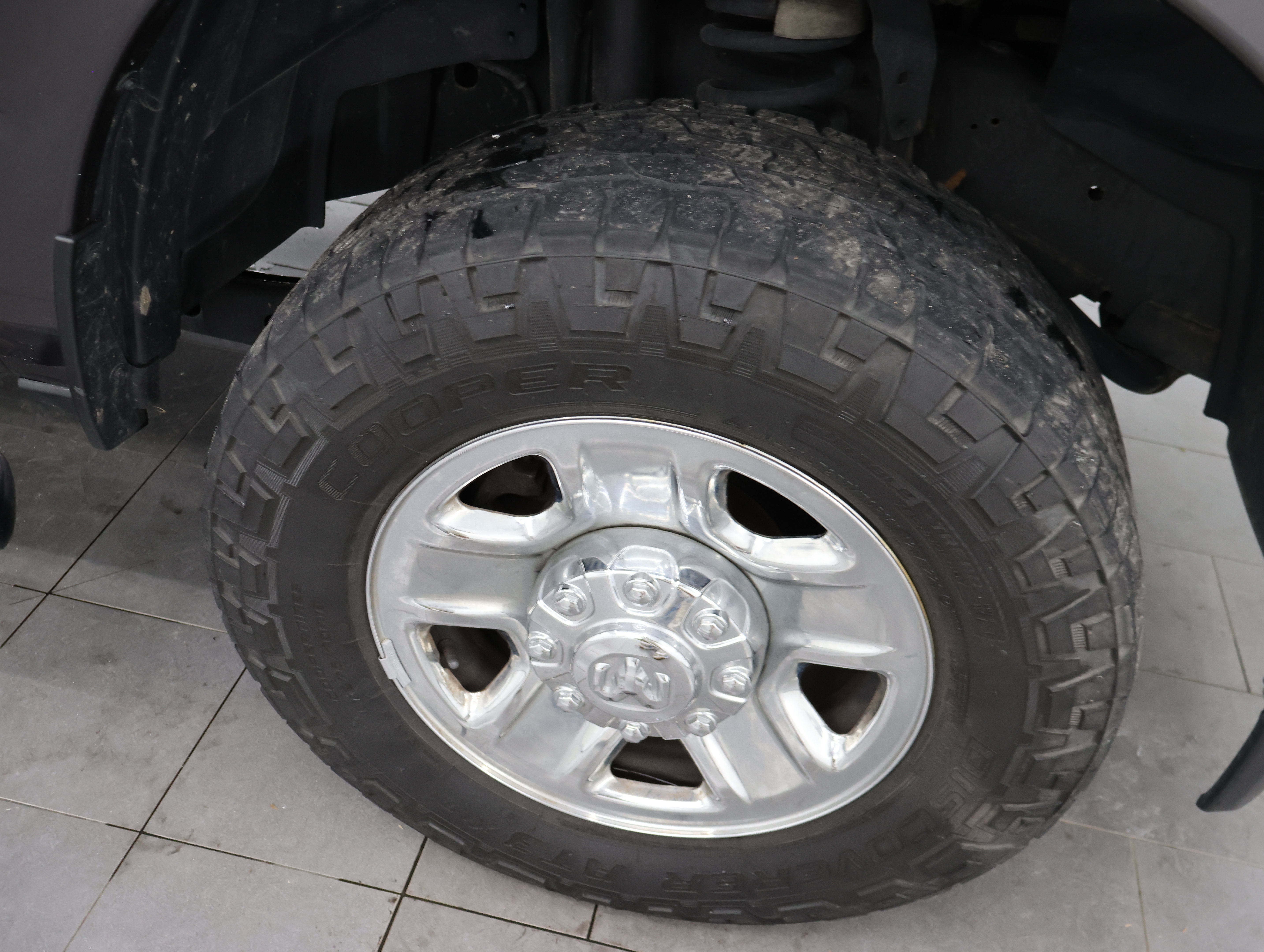 Used 2021 RAM 2500 Tradesman w/ Towing Technology Group AWD/4WD image 3