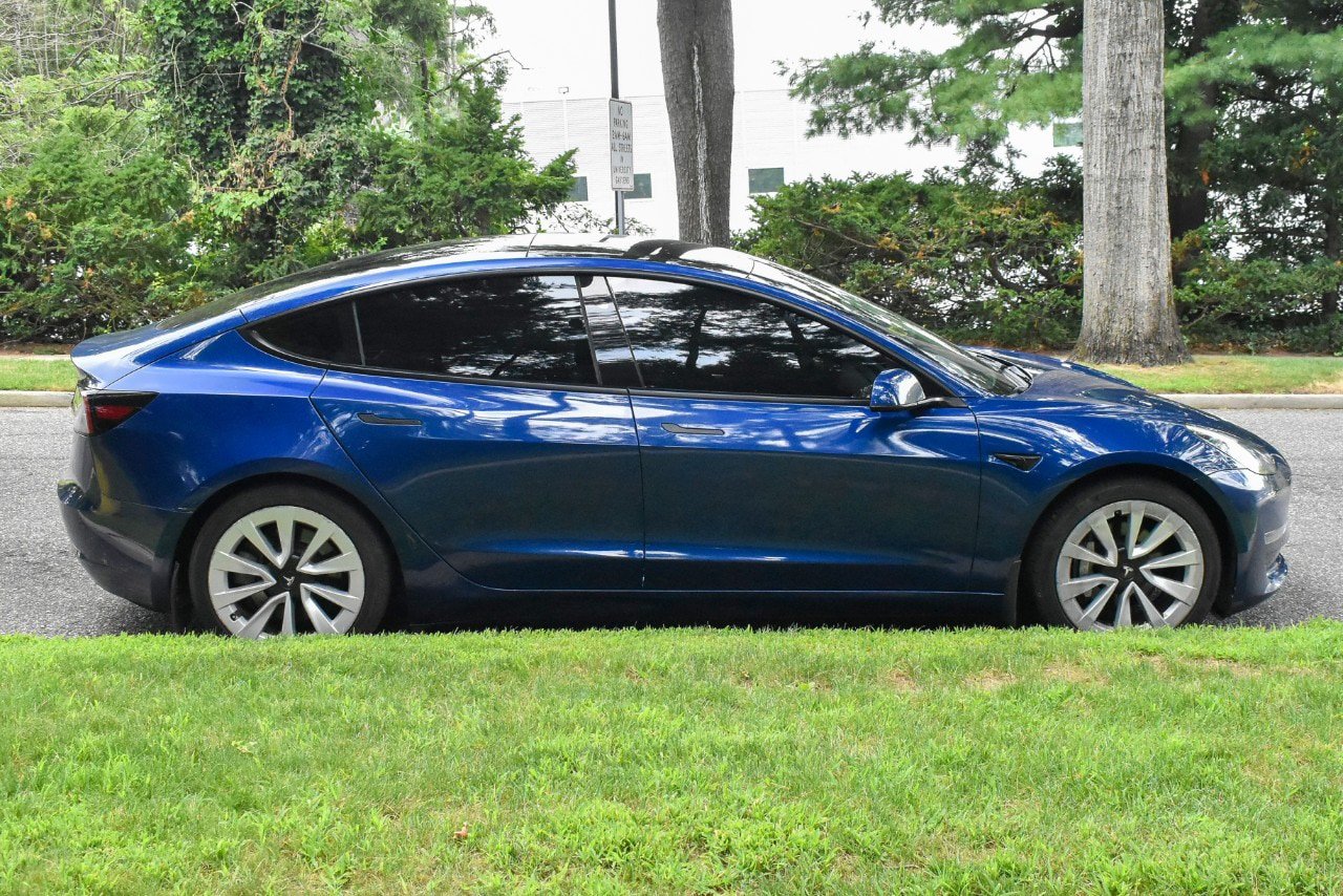 Used 2021 Tesla Model 3 Long Range AWD/4WD image 8