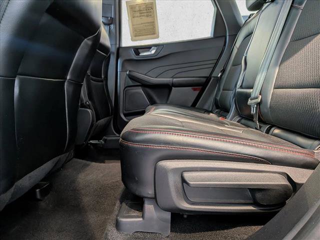Used 2024 Ford Escape ST-Line image 17