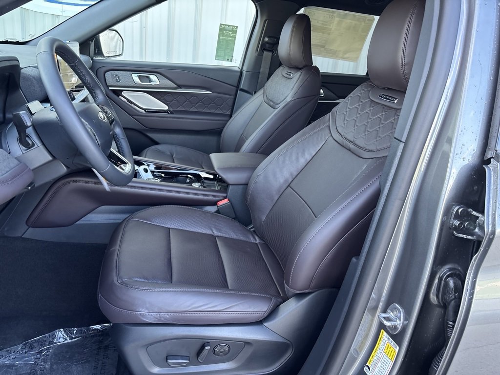 New 2026 Ford Explorer Platinum image 12