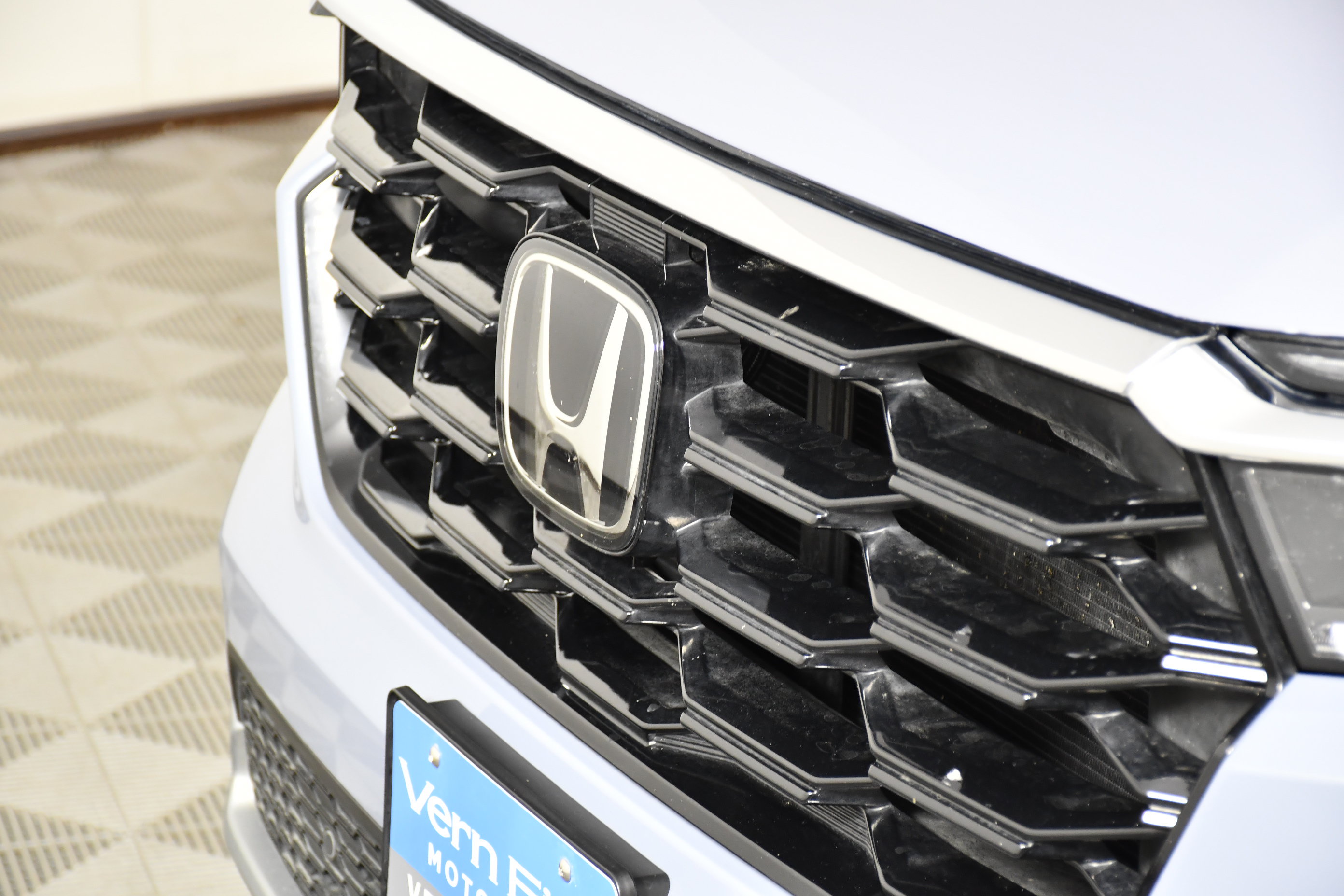 Certified 2025 Honda Pilot Touring image 11