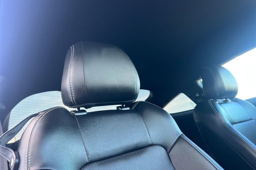 Used 2019 Ford Mustang Premium image 18