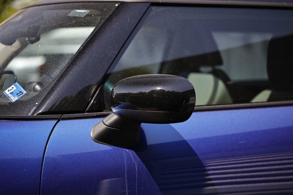 Used 2025 MINI Cooper S FWD image 10