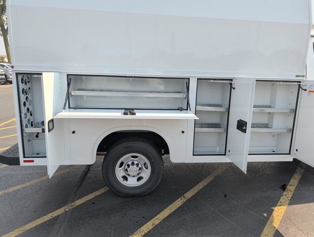 New 2026 Chevrolet Express 3500 w/ Power Convenience Package RWD image 27
