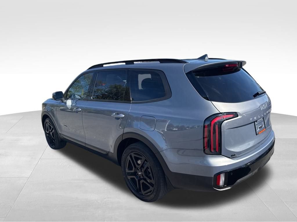 Used 2024 Kia Telluride EX X-Line image 3