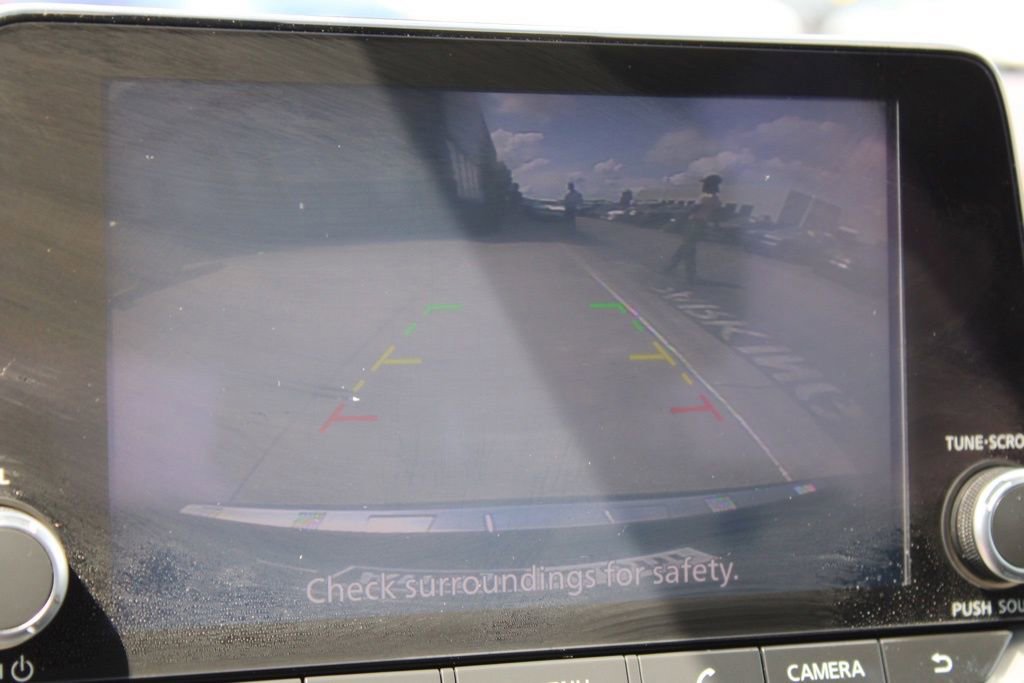 Used 2023 Nissan Rogue SV image 31