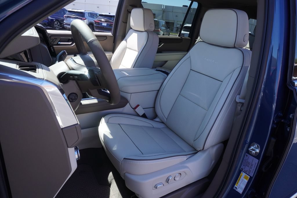 New 2026 GMC Yukon XL Denali w/ Sun & Power Step Package AWD/4WD image 15