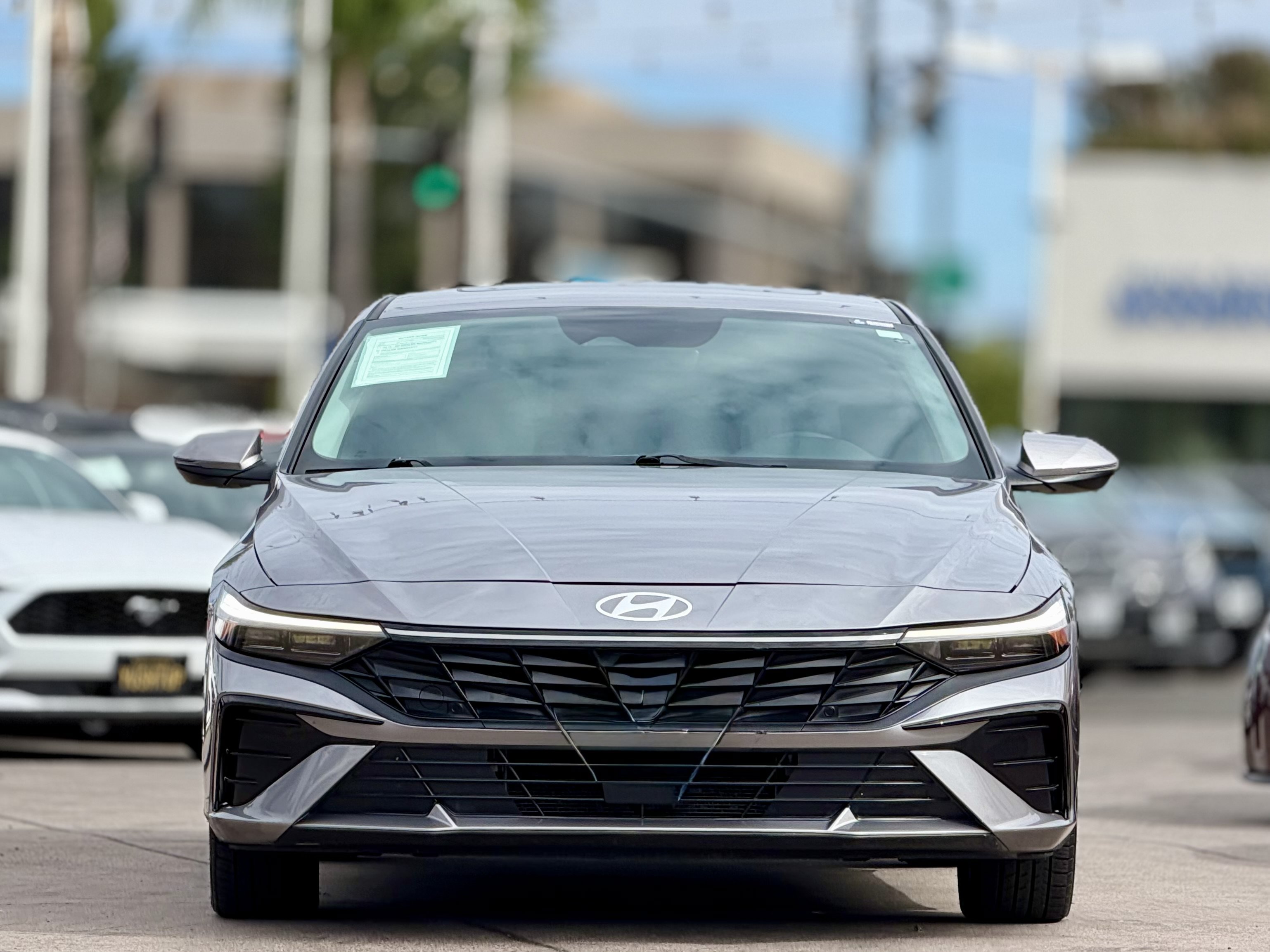Used 2025 Hyundai Elantra Limited FWD image 11