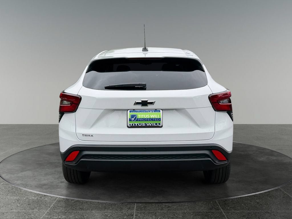 New 2026 Chevrolet Trax LS w/ Driver Confidence Package FWD image 8