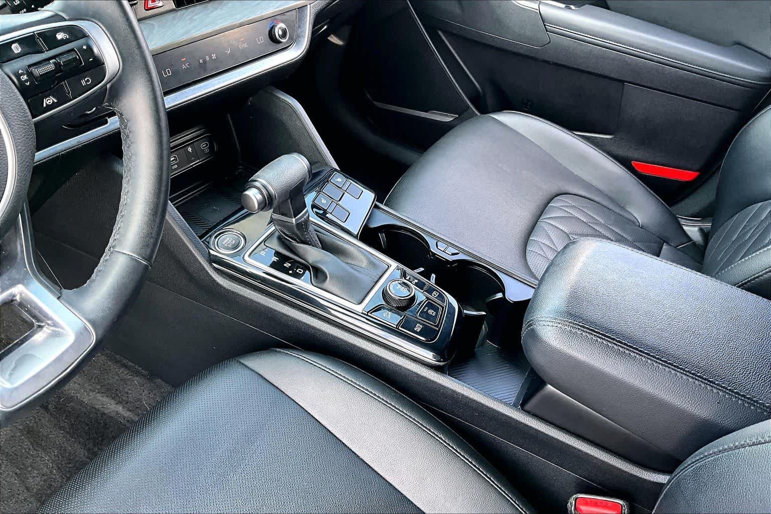 Used 2025 Kia Sportage X-Line w/ Premium Package AWD/4WD image 15