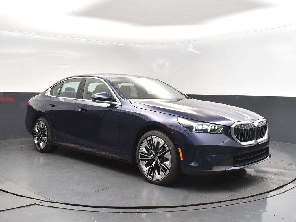 New 2026 BMW 530i w/ Premium Package