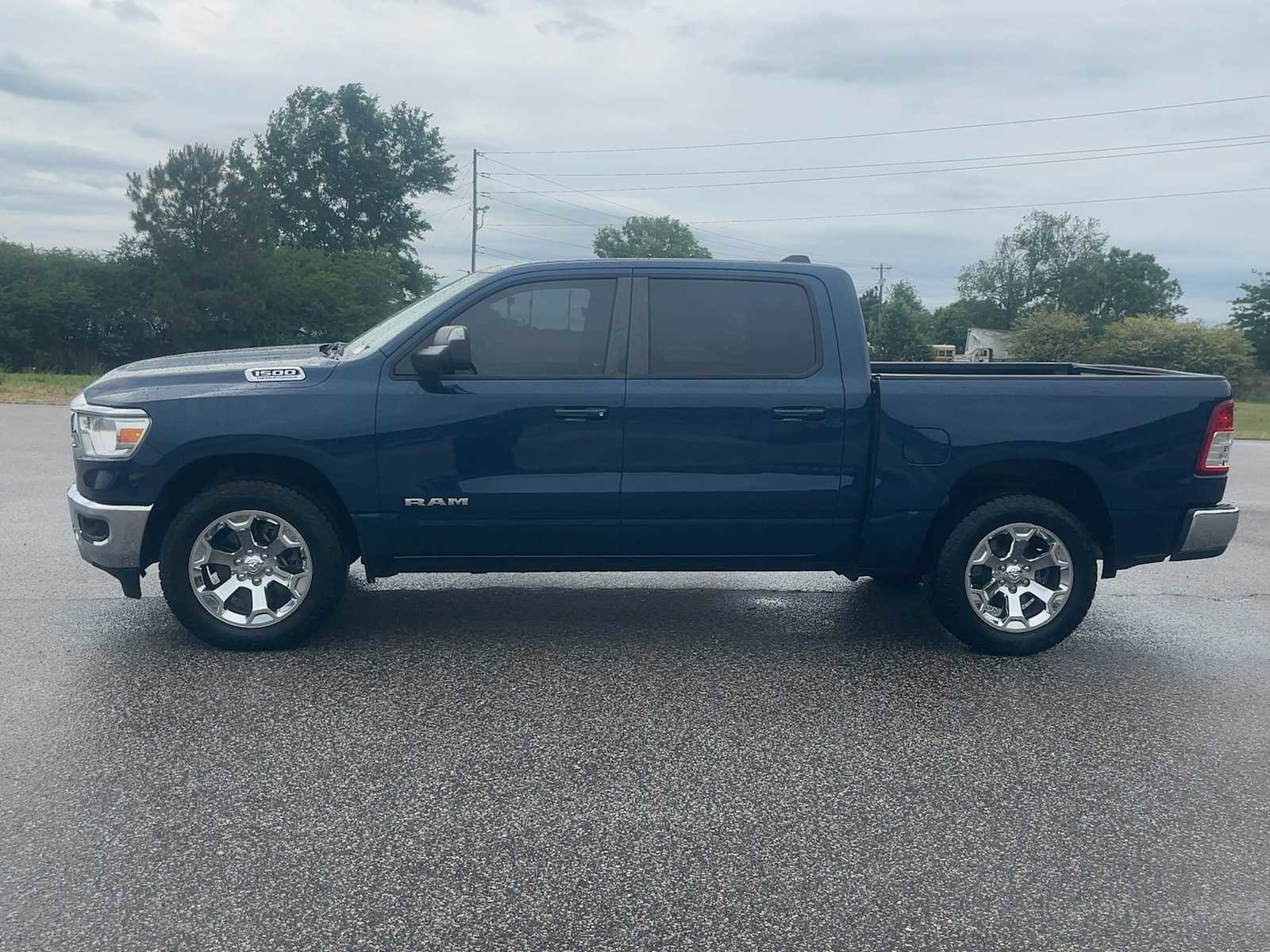 Used 2021 RAM 1500 Lone Star AWD/4WD image 3