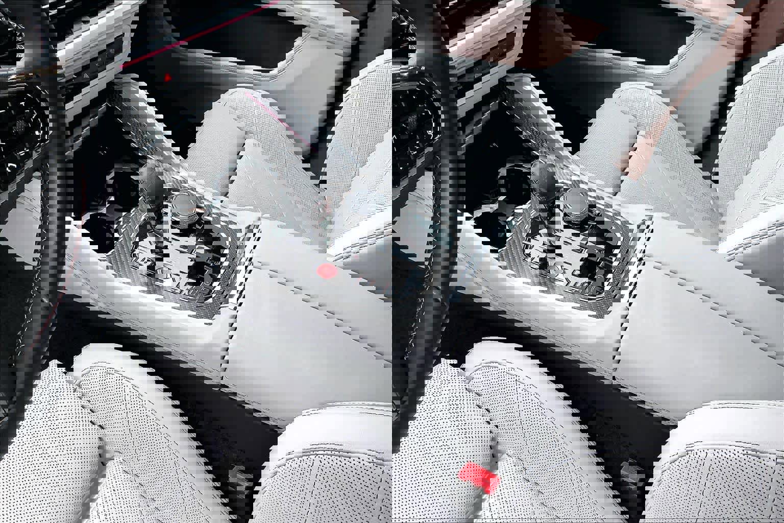 Used 2025 BMW XM image 18