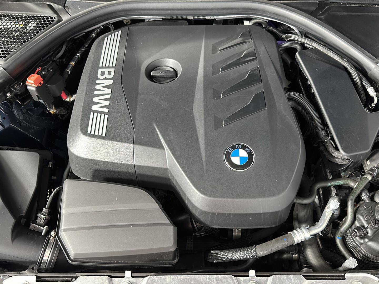Used 2025 BMW 330i xDrive Sedan w/ Premium Package AWD/4WD image 32