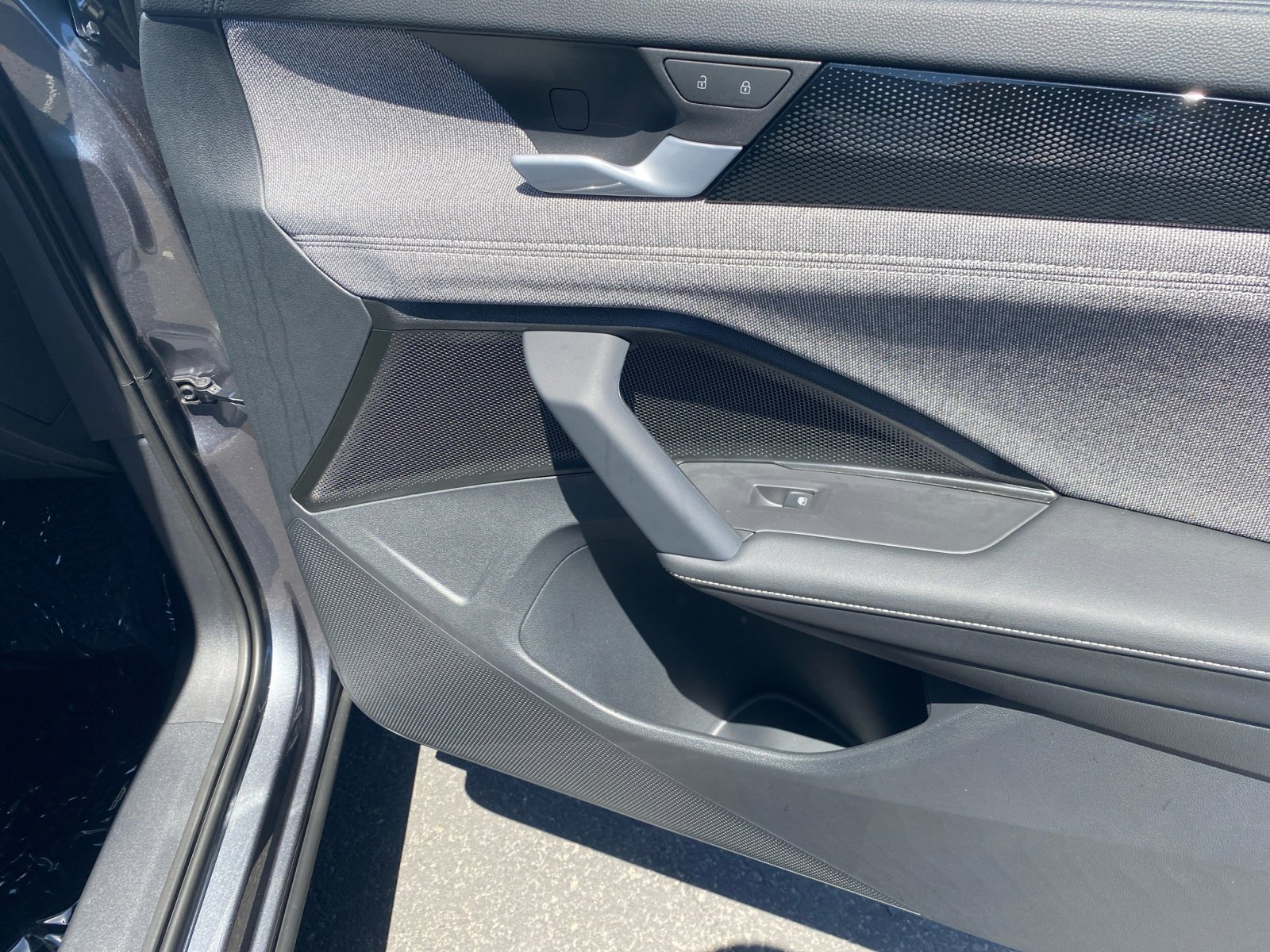 New 2025 Volkswagen Tiguan S image 16