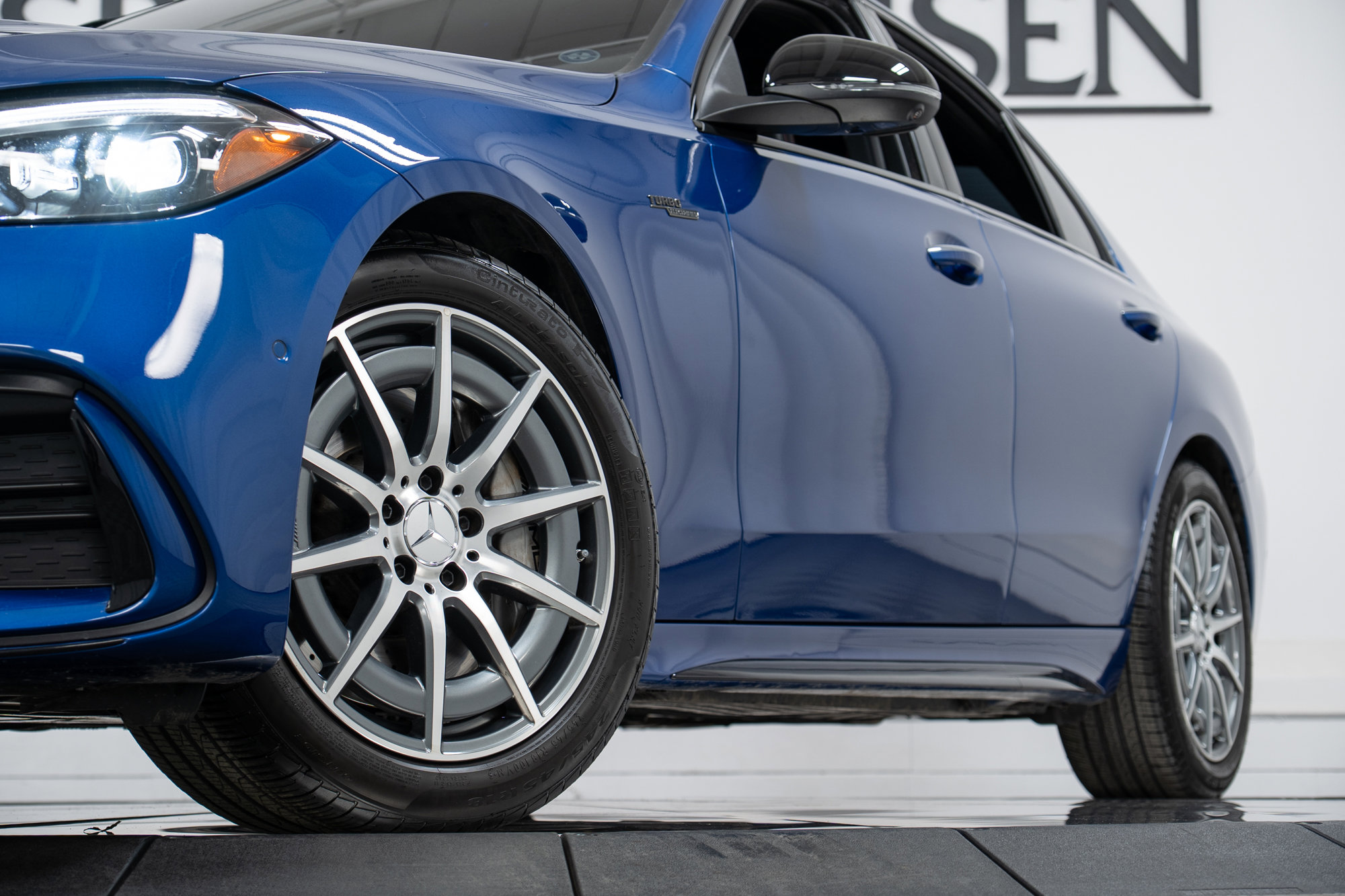 Certified 2024 Mercedes-Benz C 43 AMG 4MATIC Sedan image 27