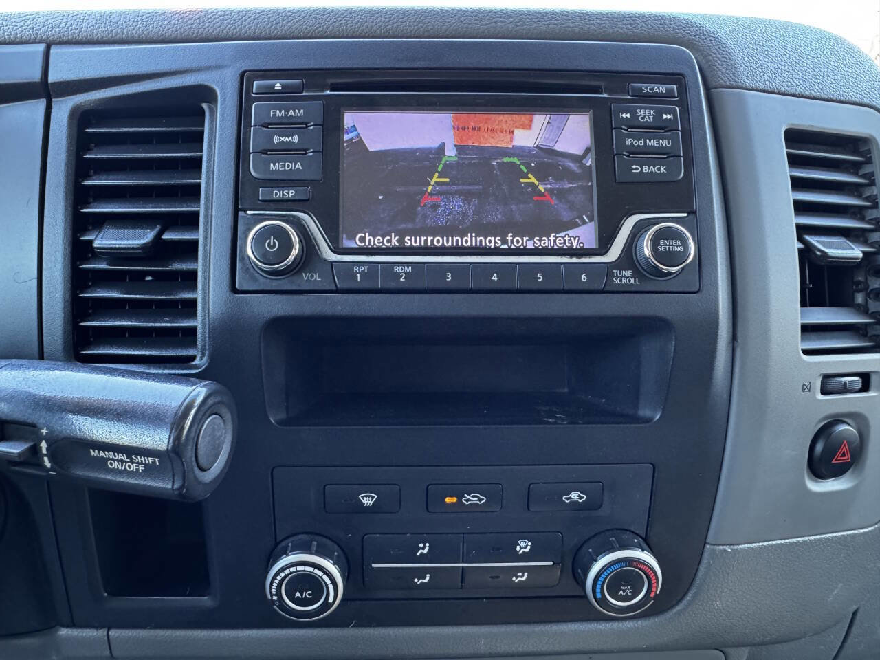 Used 2018 Nissan NV 2500 SV image 19