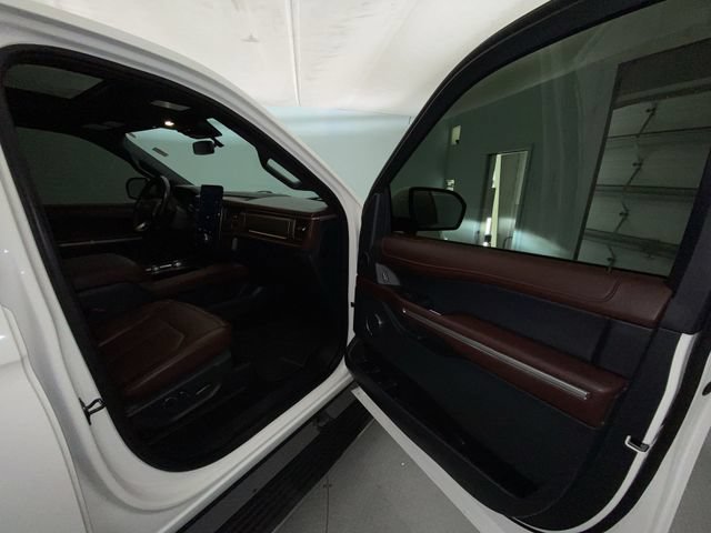 Used 2022 Ford Expedition Max Limited AWD/4WD image 26