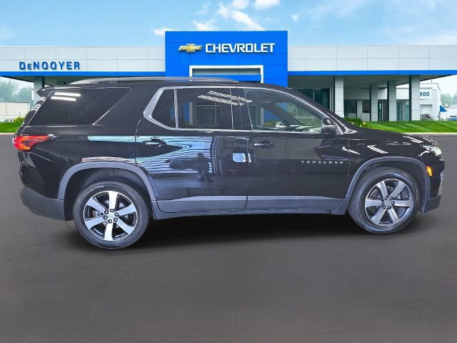 Used 2023 Chevrolet Traverse LT w/ LT Premium Package AWD/4WD image 8