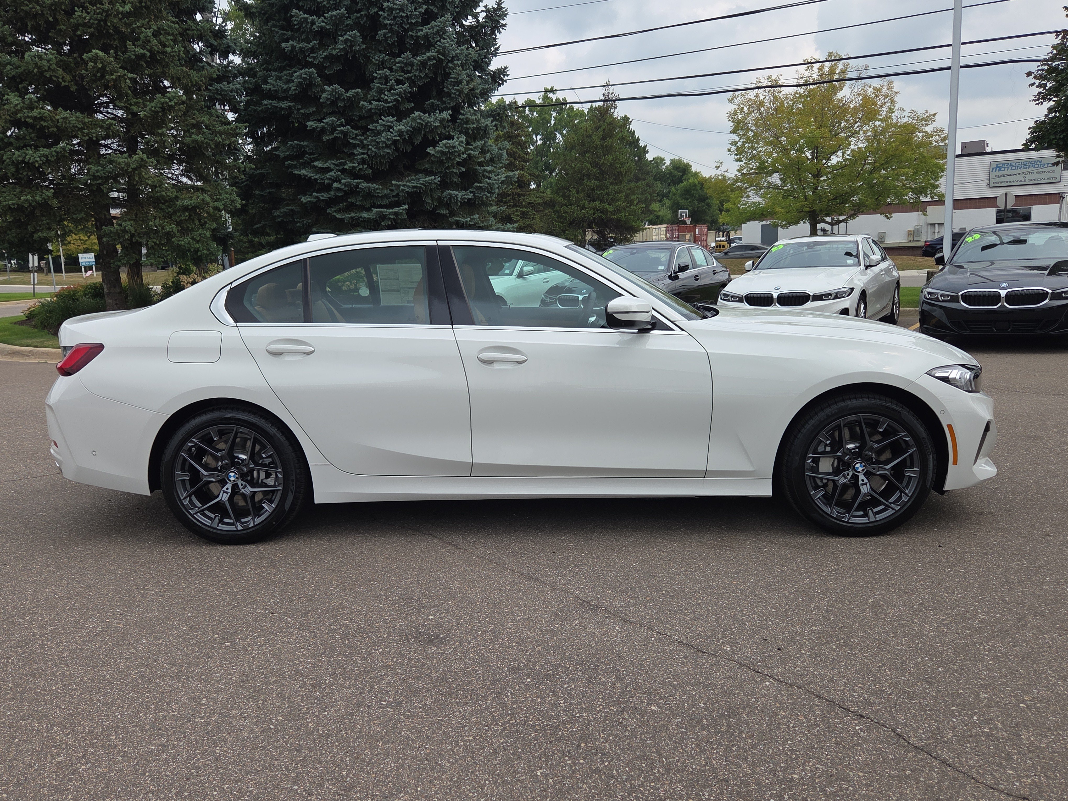 New 2026 BMW 330i xDrive Sedan w/ Premium Package AWD/4WD image 6