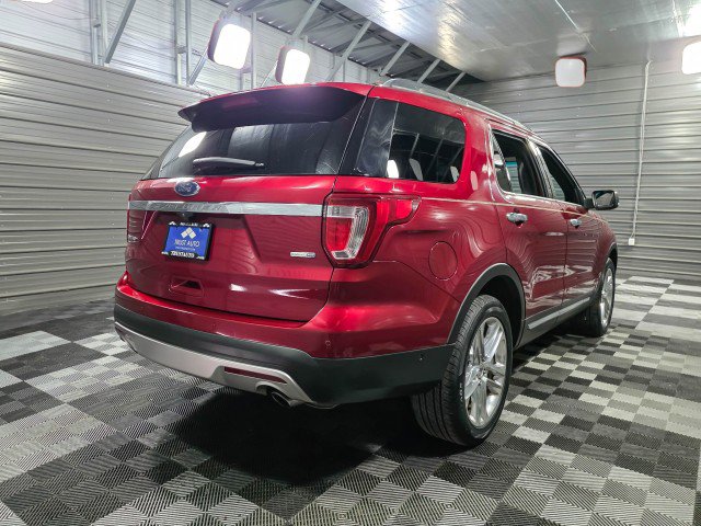 Used 2017 Ford Explorer Limited w/ Equipment Group 301A AWD/4WD image 5