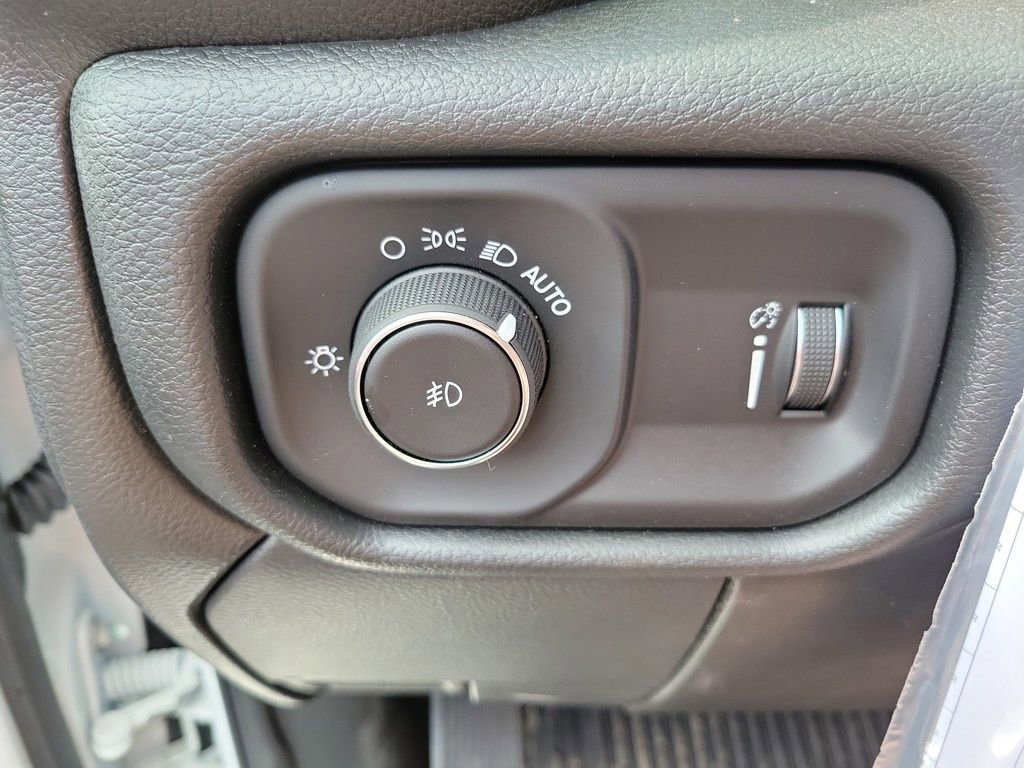 New 2024 RAM 5500 Tradesman w/ Safety Group image 16