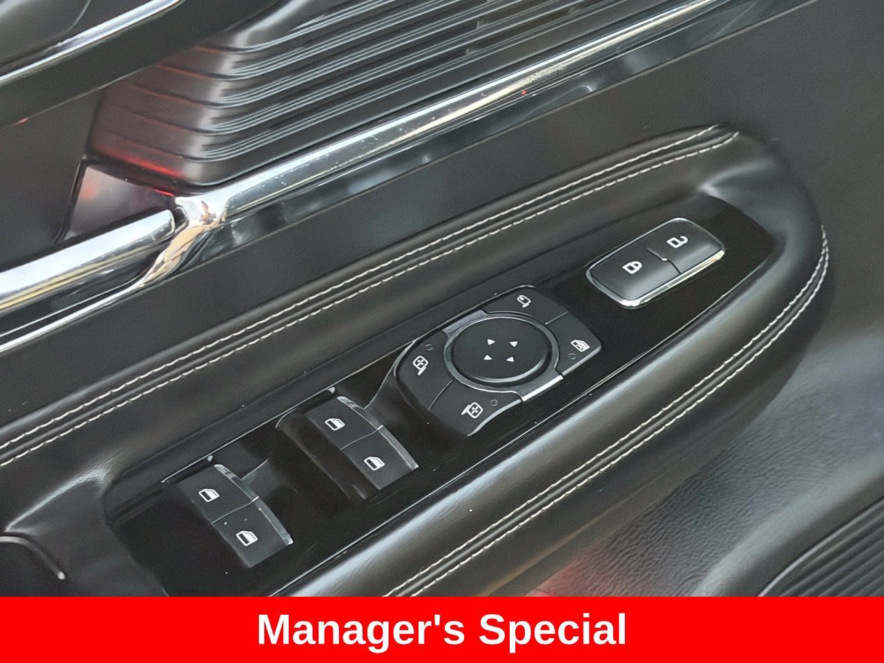 Used 2021 Lincoln Corsair FWD w/ Equipment Group 101A image 30