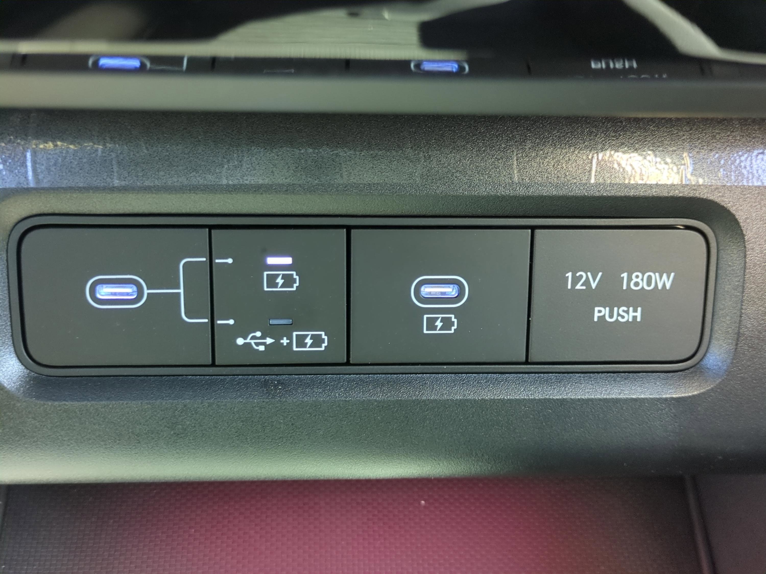 Certified 2025 Hyundai Tucson Limited image 21