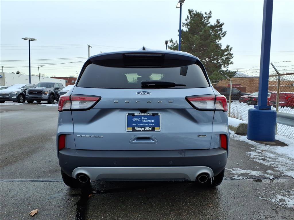Certified 2022 Ford Escape Titanium image 7
