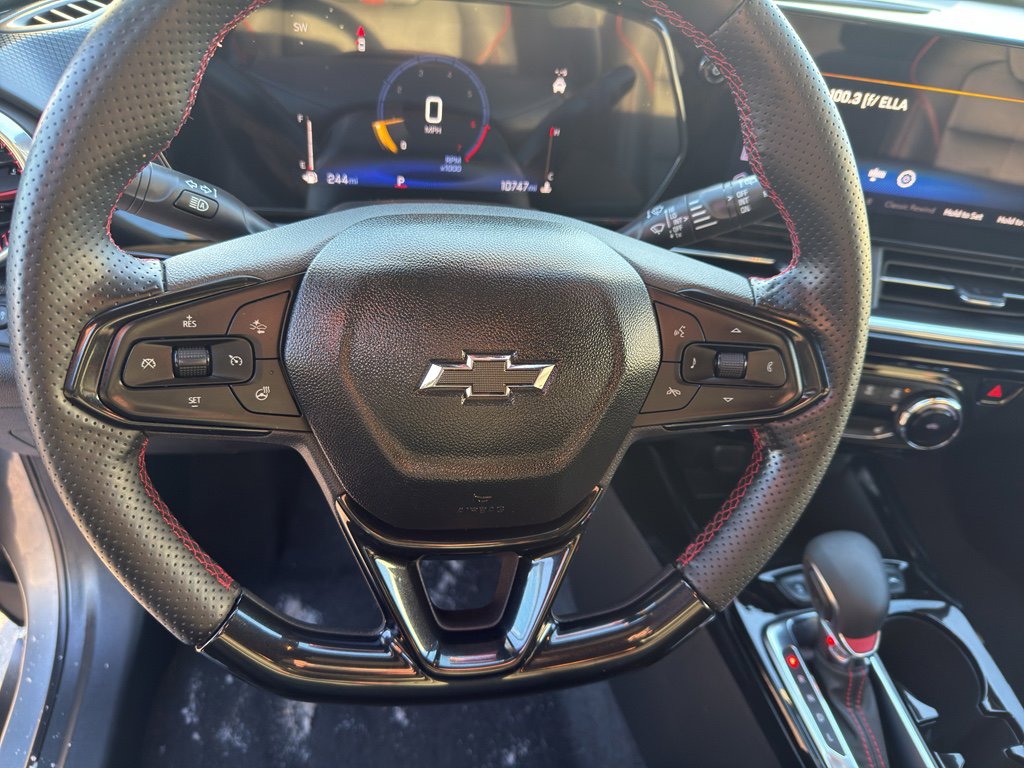 Used 2024 Chevrolet Trax RS w/ Driver Confidence Package image 16