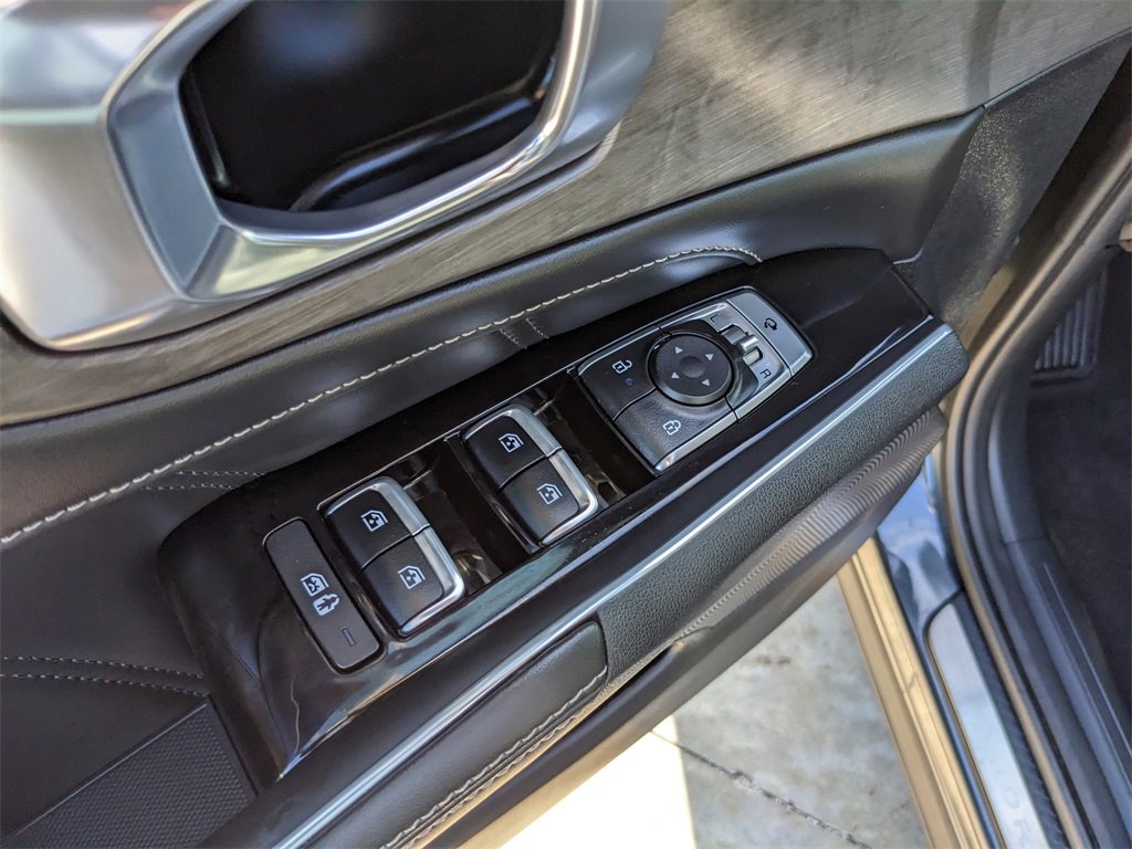Certified 2024 Kia Sorento SX image 23