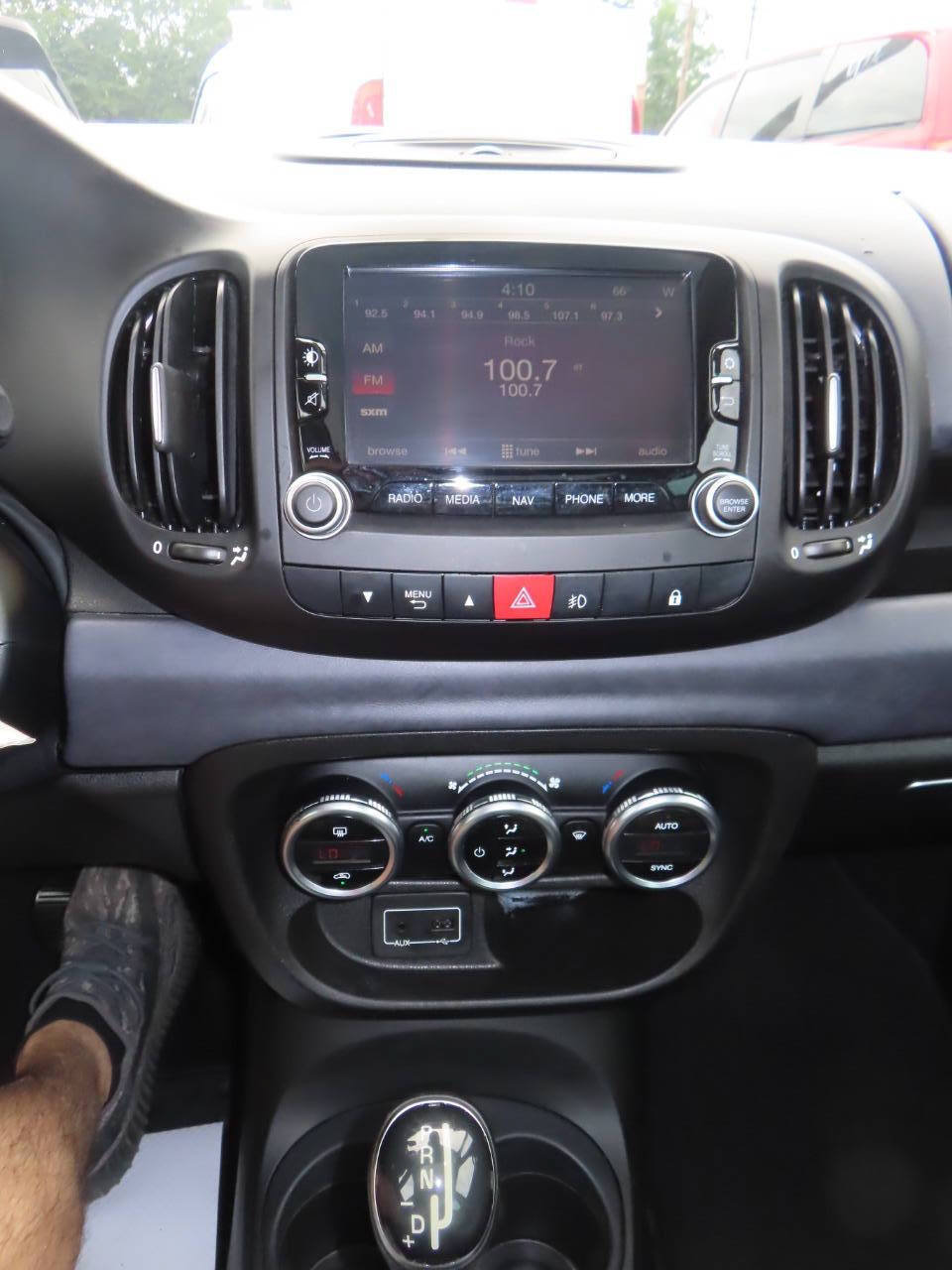 Used 2015 FIAT 500L Trekking FWD image 45