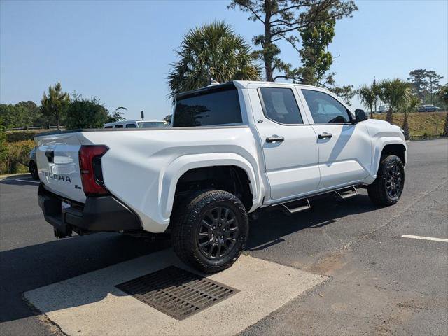Certified 2024 Toyota Tacoma SR AWD/4WD image 5