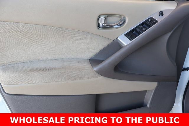 Used 2011 Nissan Murano S image 10
