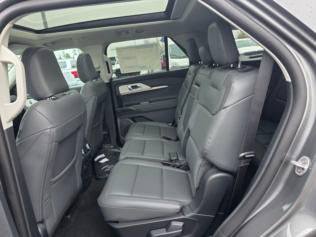 New 2026 Ford Explorer Active w/ Active Comfort Package image 10
