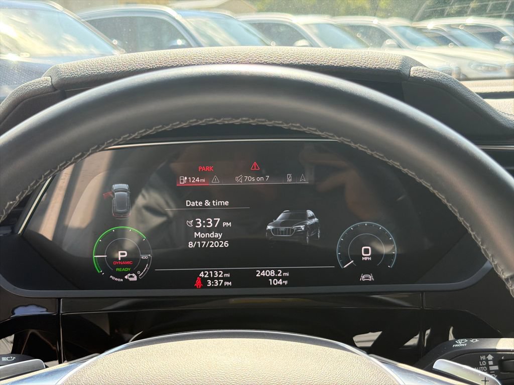 Used 2022 Audi e-tron Premium AWD/4WD image 27