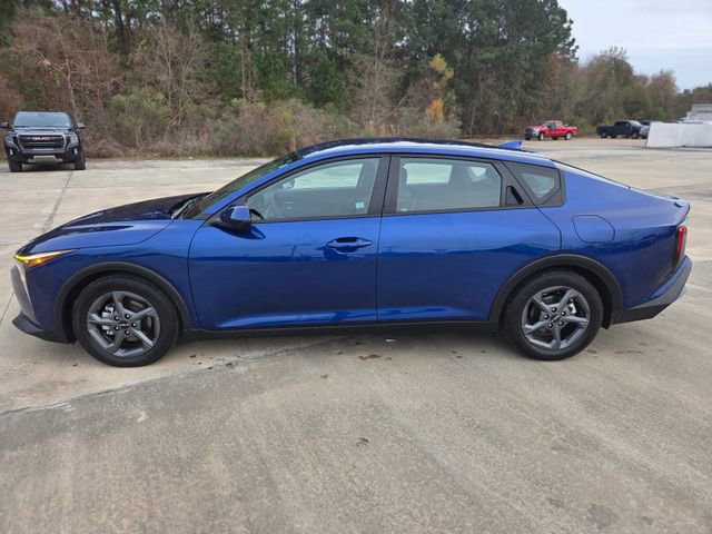 Used 2025 Kia K4 LXS image 2