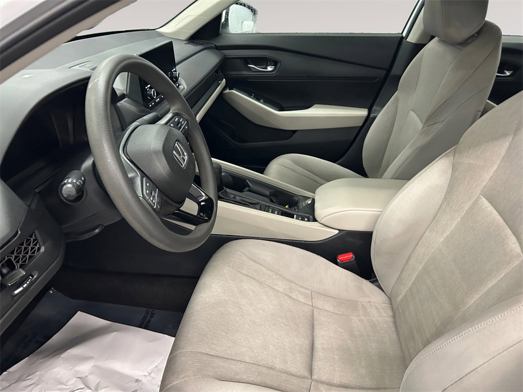 Used 2025 Honda Accord LX image 9