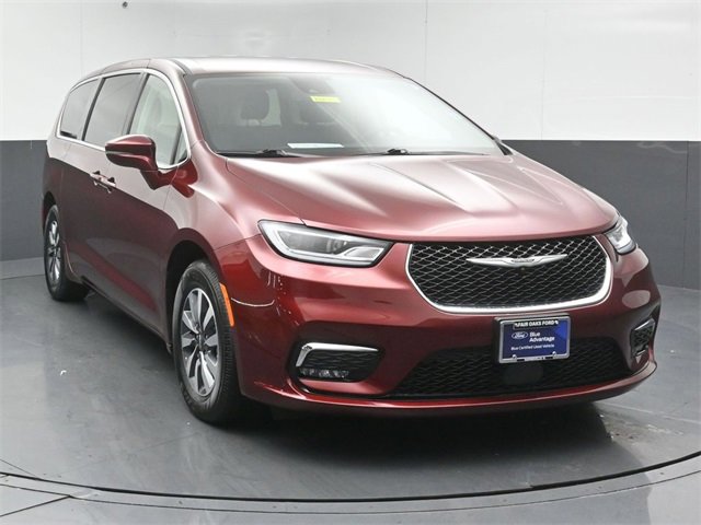 Used 2022 Chrysler Pacifica Touring-L