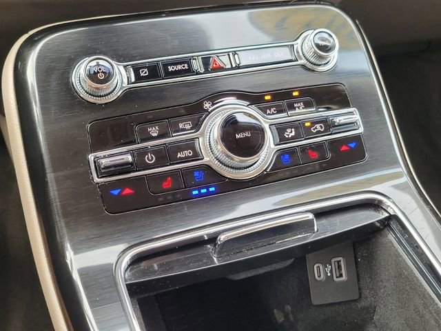 Used 2022 Lincoln Nautilus Reserve image 27