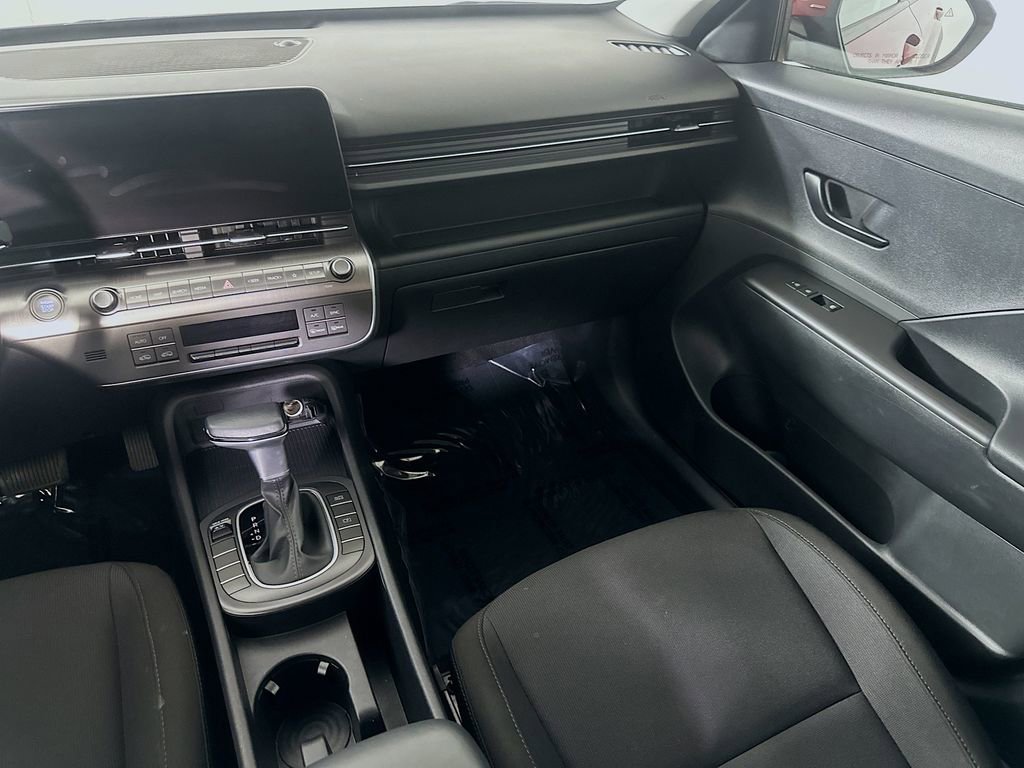 Used 2025 Hyundai Kona SEL FWD image 19