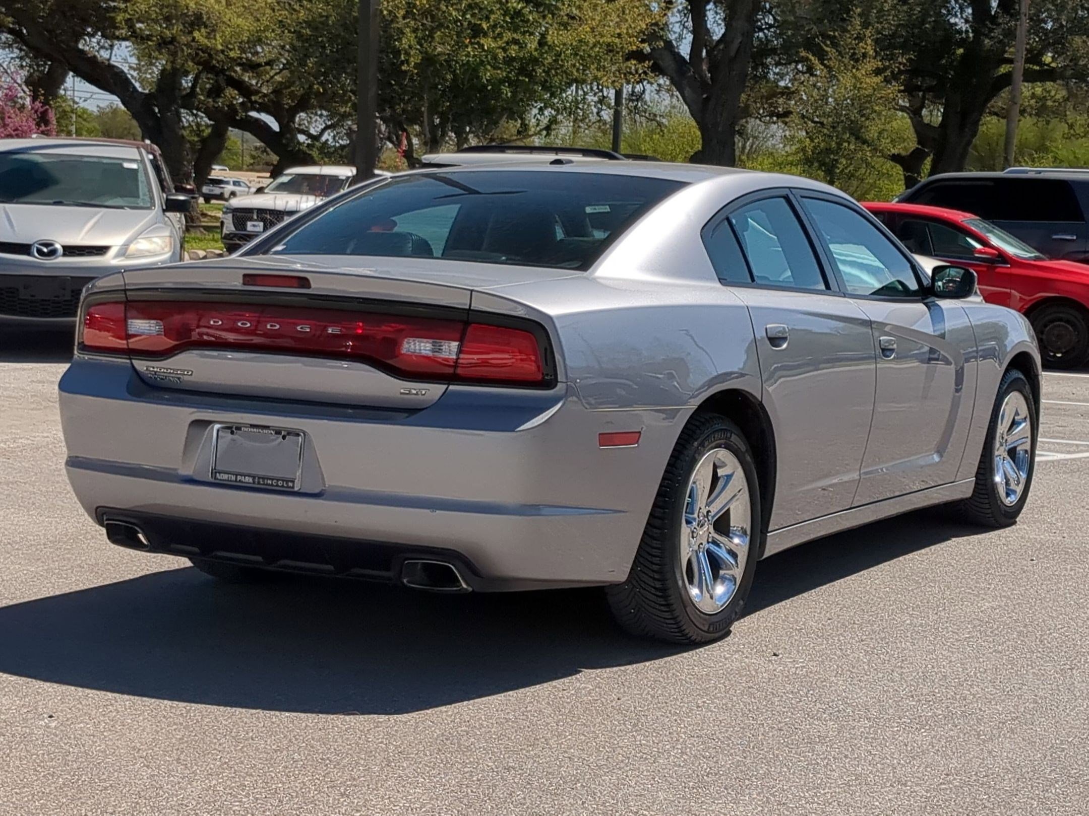 Used 2014 Dodge Charger SXT Plus image 3
