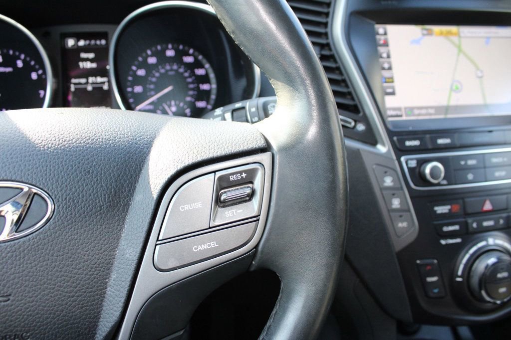 Used 2019 Hyundai Santa Fe XL image 39