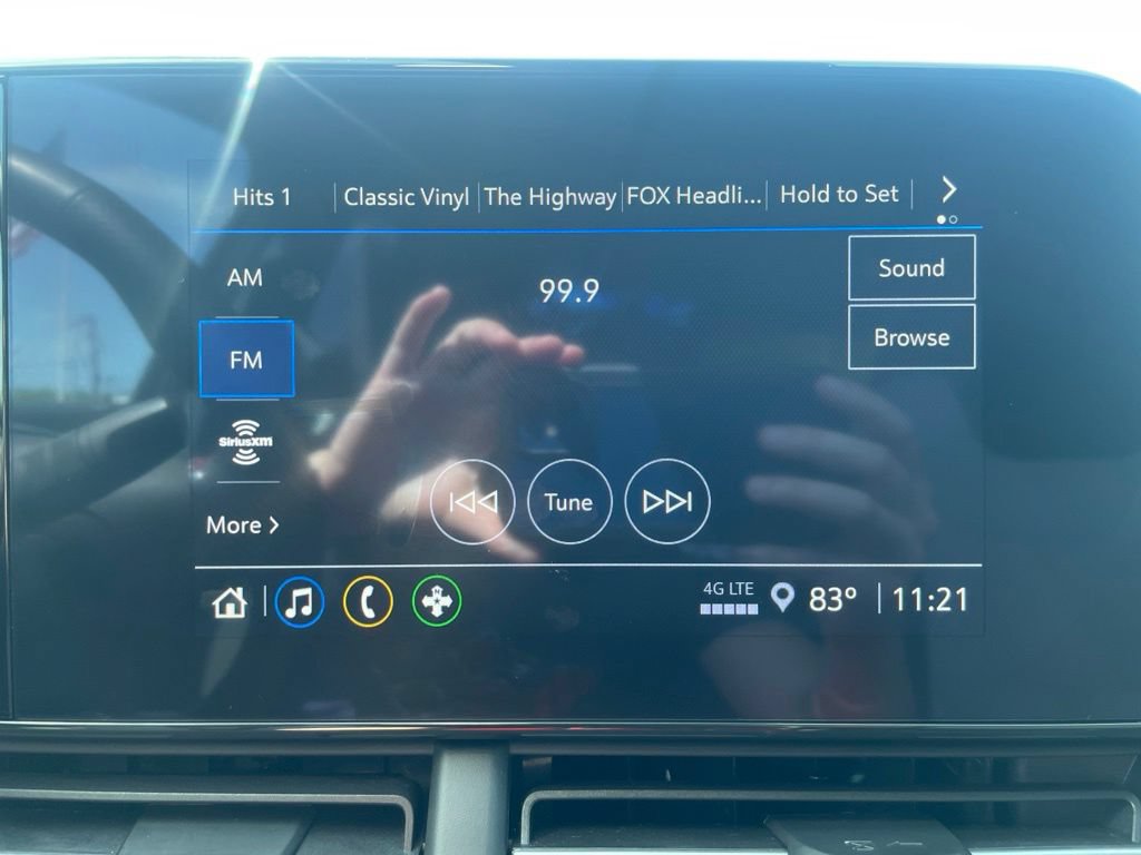 Used 2025 Chevrolet Trax RS w/ Driver Confidence Package FWD image 16