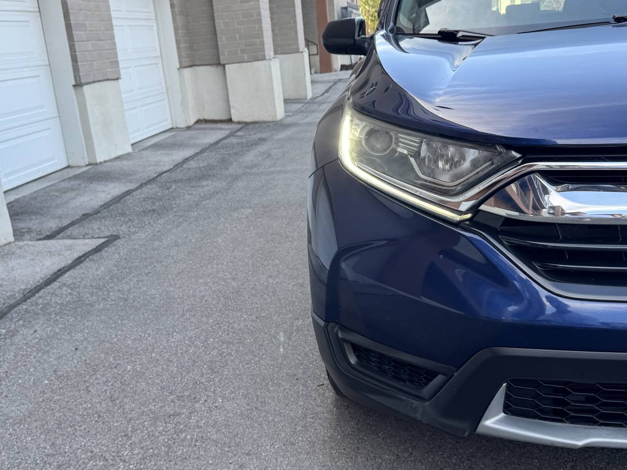 Used 2017 Honda CR-V LX image 11