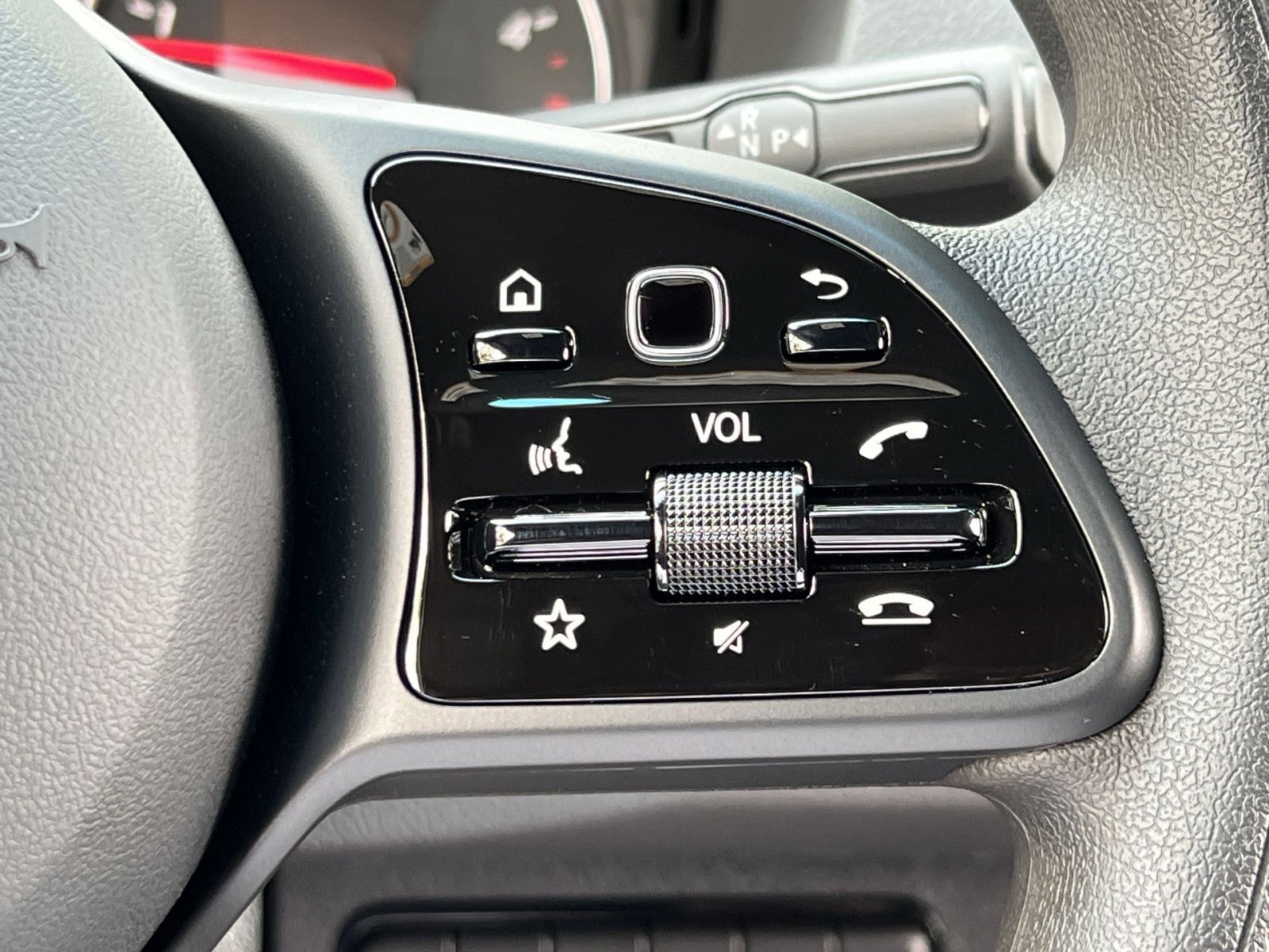 Used 2024 Mercedes-Benz Sprinter 2500 image 30