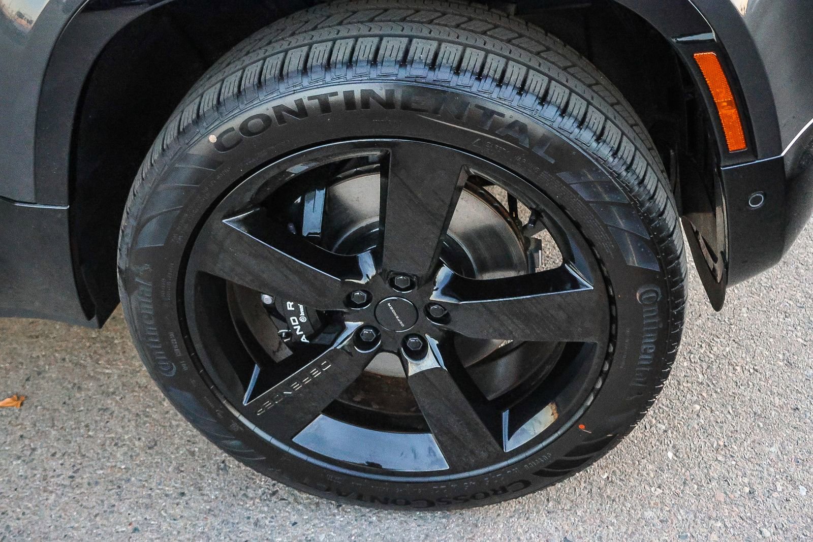 New 2026 Land Rover Defender 130 V8 image 14