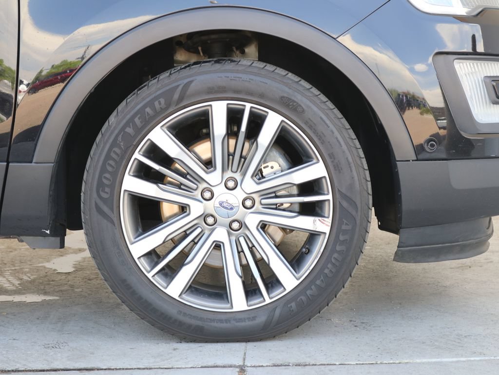 Used 2017 Ford Explorer Platinum AWD/4WD image 62